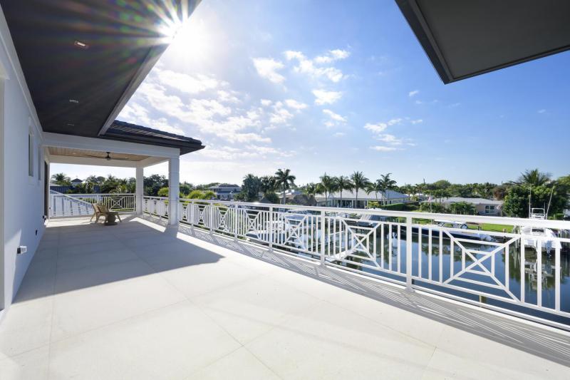  Single Family Homes Photo 31:  Palm Beach Gardens,  FL 33410