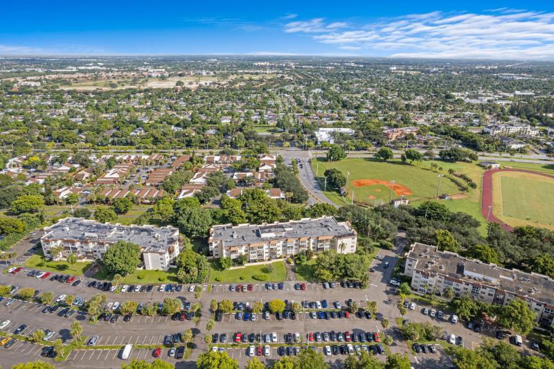  Condo & Townhome Photos