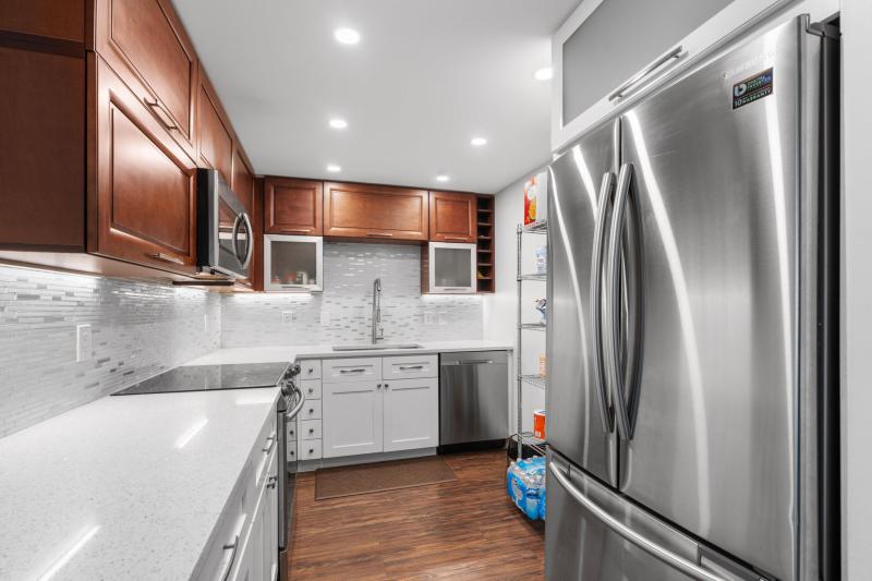  Condo & Townhome Photos