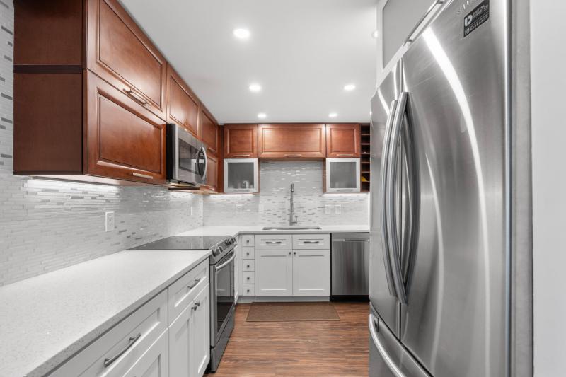  Condo & Townhome Photos
