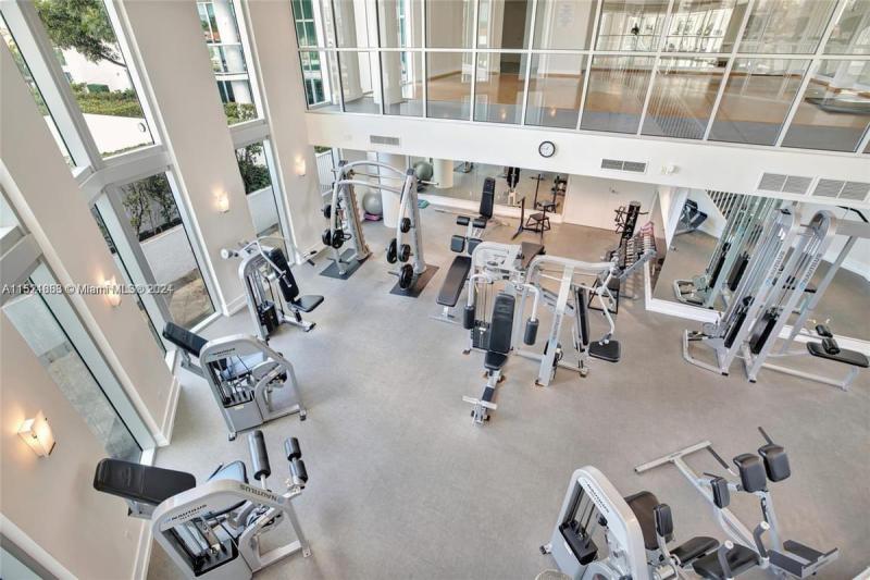  Condo & Townhome Photos