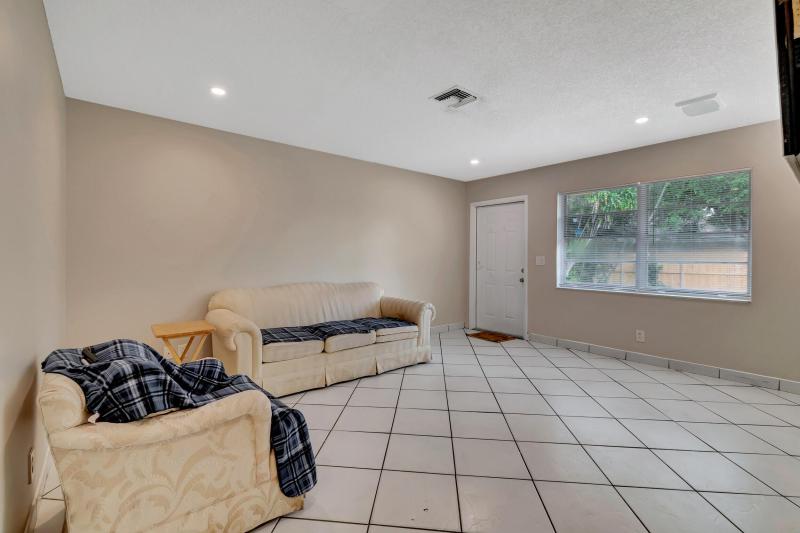 Duplex, Triplex and Fourplex Images