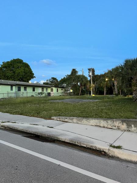  Commercial & Industrial Land Images 