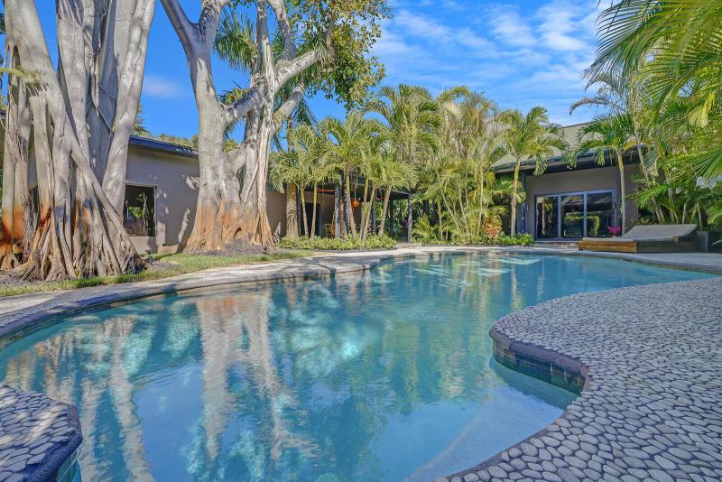  Single Family Homes Photo 23:  West Palm Beach,  FL 33405