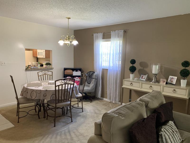  Condo & Townhome Photos