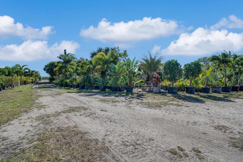  Commercial & Industrial Land Images 