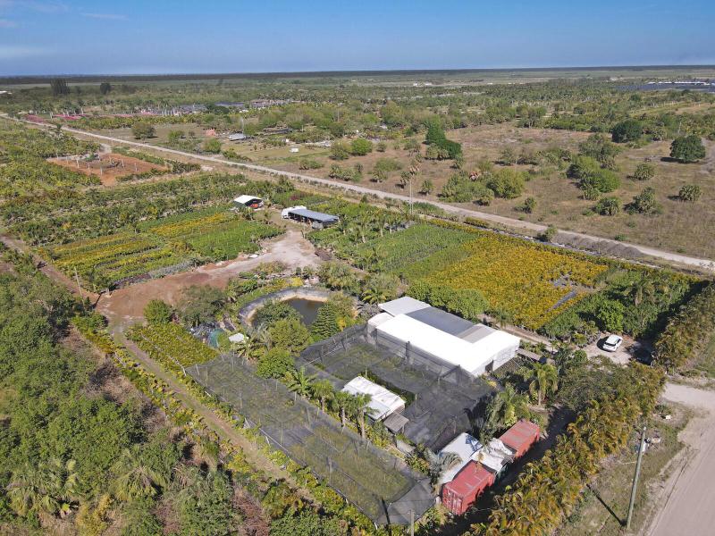  Commercial & Industrial Land Images 