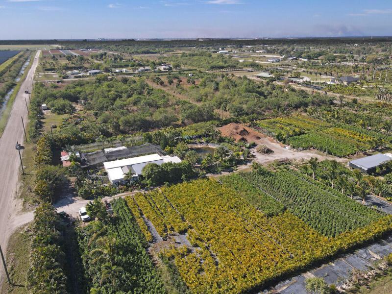  Commercial & Industrial Land Images 