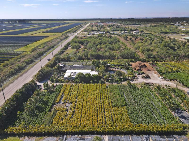  Commercial & Industrial Land Images 