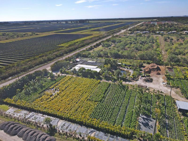  Commercial & Industrial Land Images 