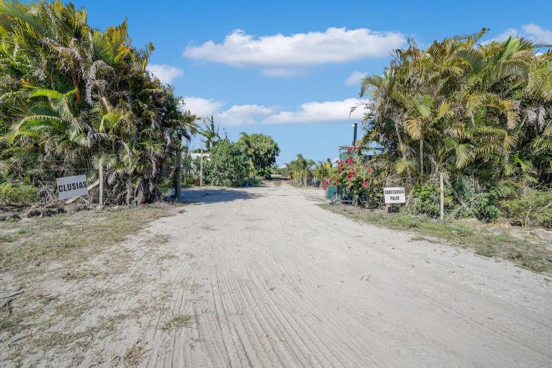  Commercial & Industrial Land Images 