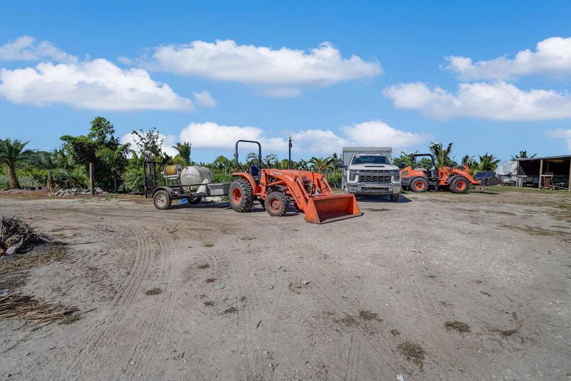  Commercial & Industrial Land Images 