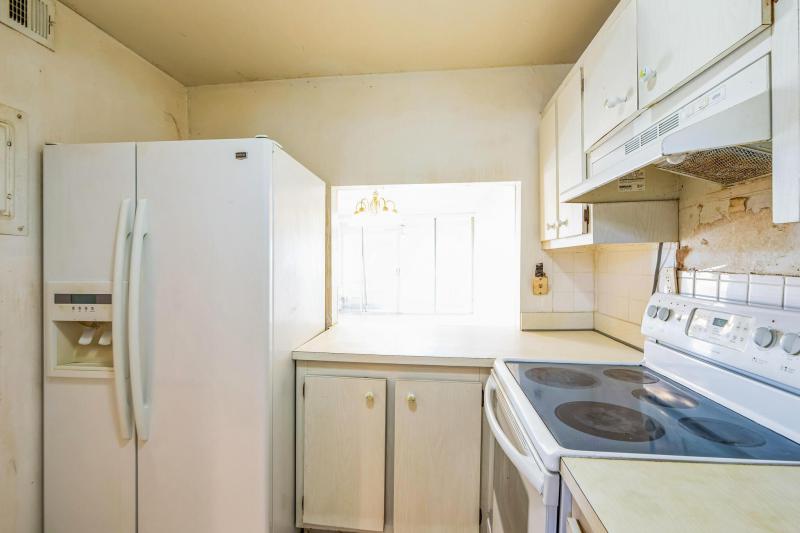  Condo & Townhome Photos