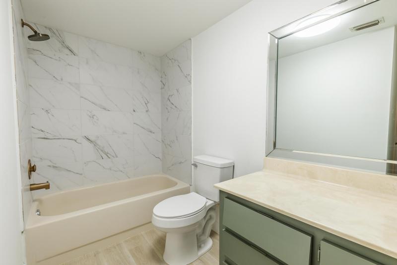  Condo & Townhome Photos