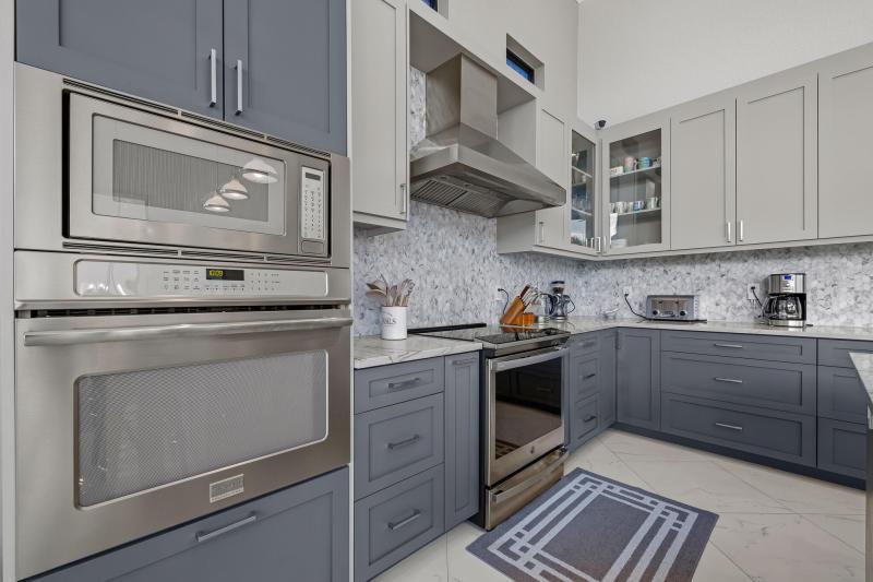  Single Family Homes Photo 13:  Coral Springs,  FL 33076