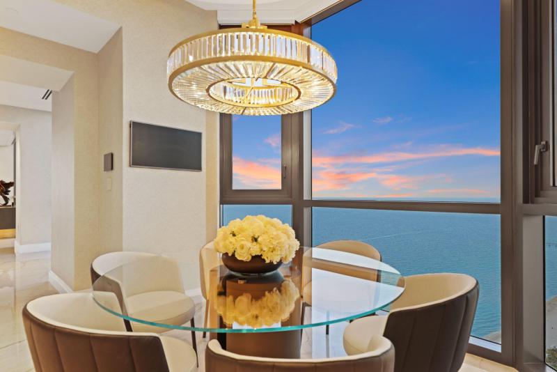  Condo & Townhome Photos