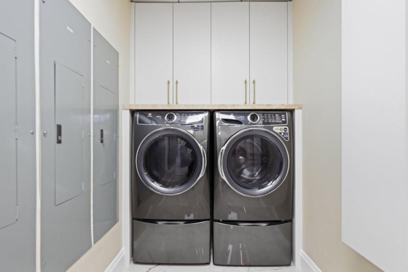  Condo & Townhome Photos