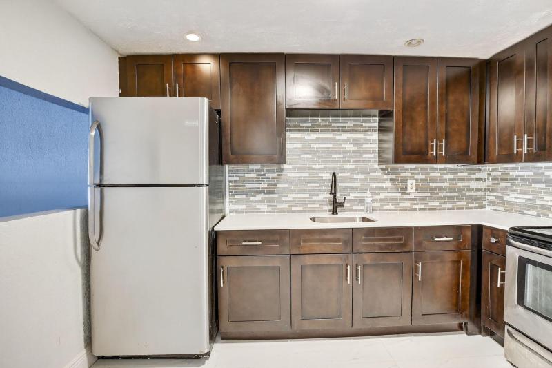  Condo & Townhome Photos