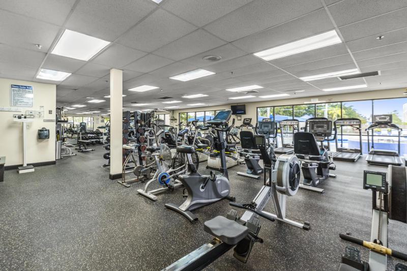  Condo & Townhome Photos