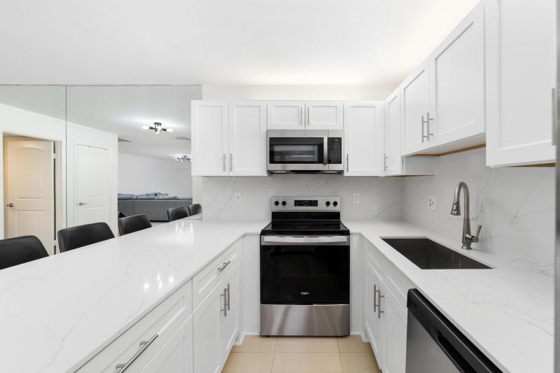  Condo & Townhome Photos