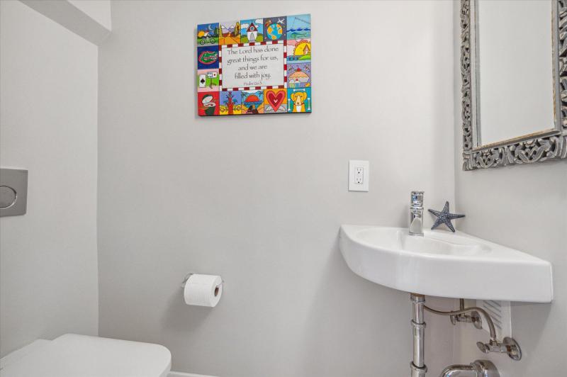  Condo & Townhome Photos