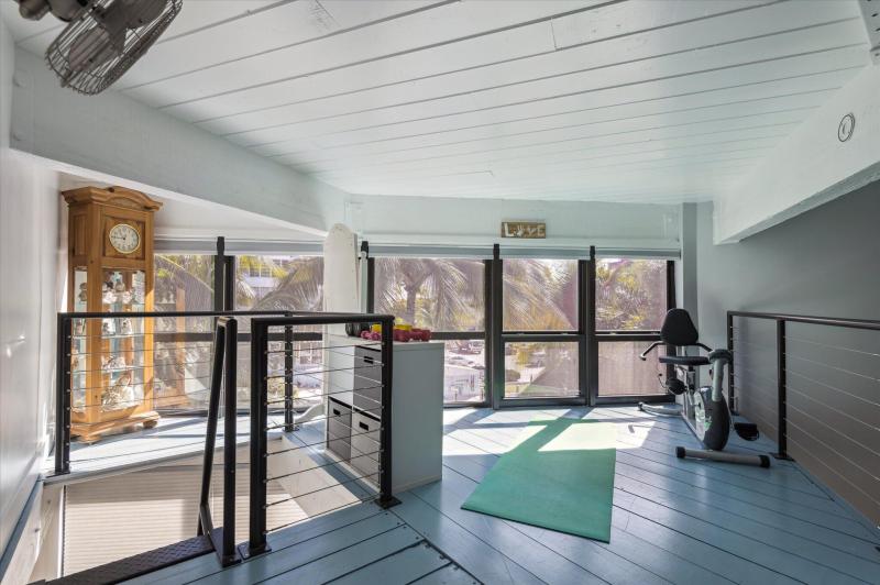  Condo & Townhome Photos