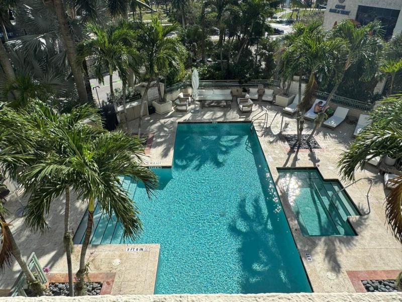  Condo & Townhome Photos