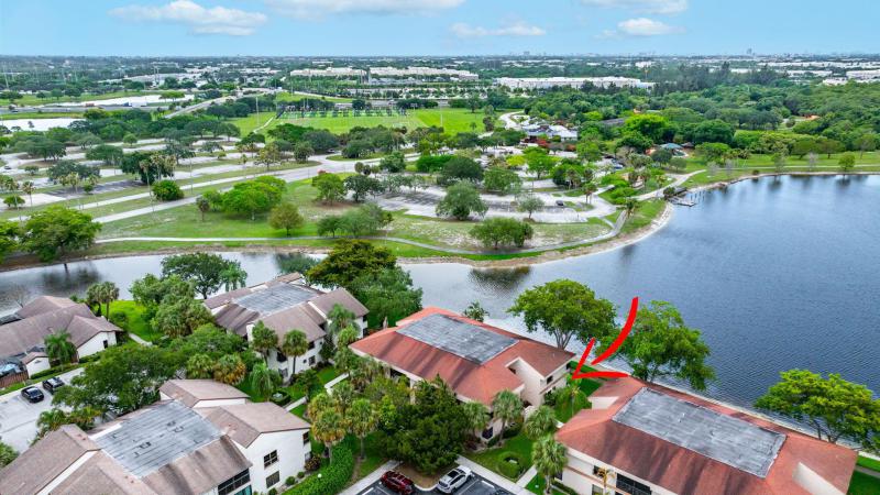  Condo & Townhome Photos