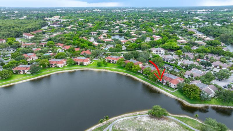  Condo & Townhome Photos