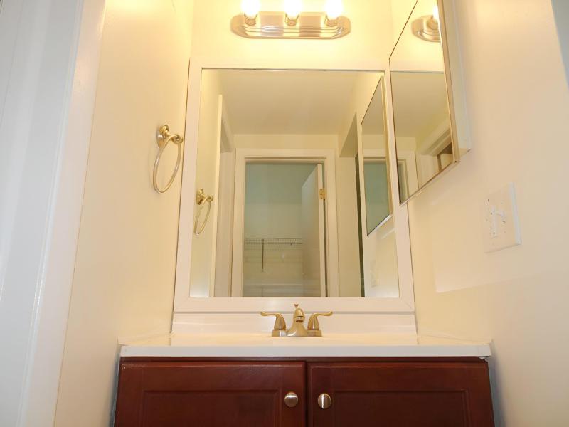  Condo & Townhome Photos