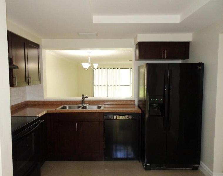  Condo & Townhome Photos