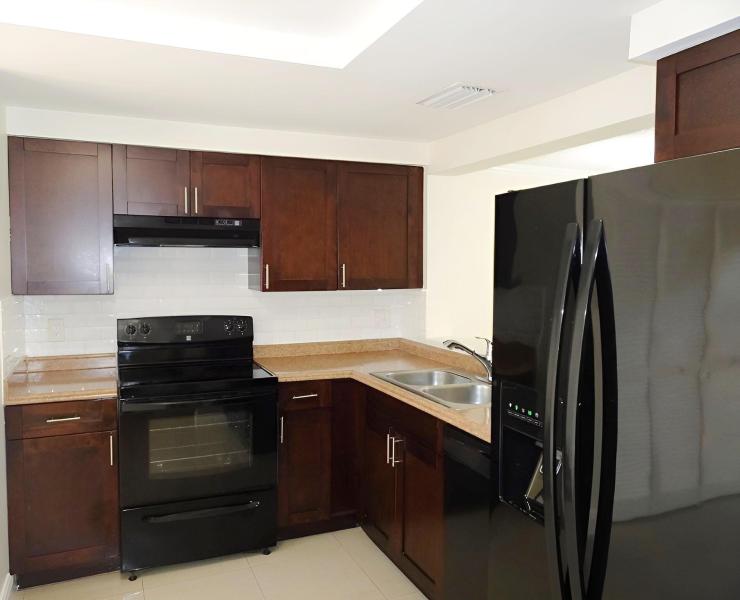  Condo & Townhome Photos