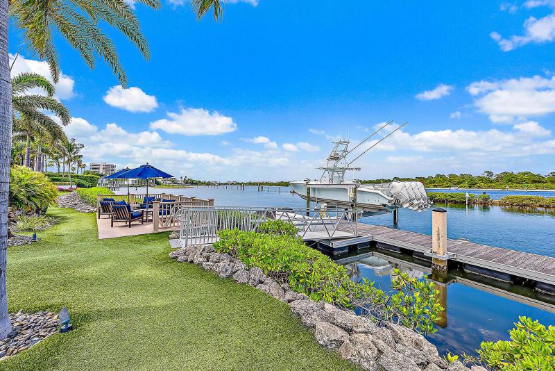  Single Family Homes Photo 50:  Jupiter,  FL 33477