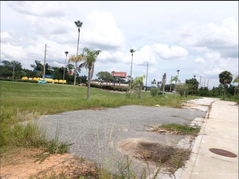  Commercial & Industrial Land Images 
