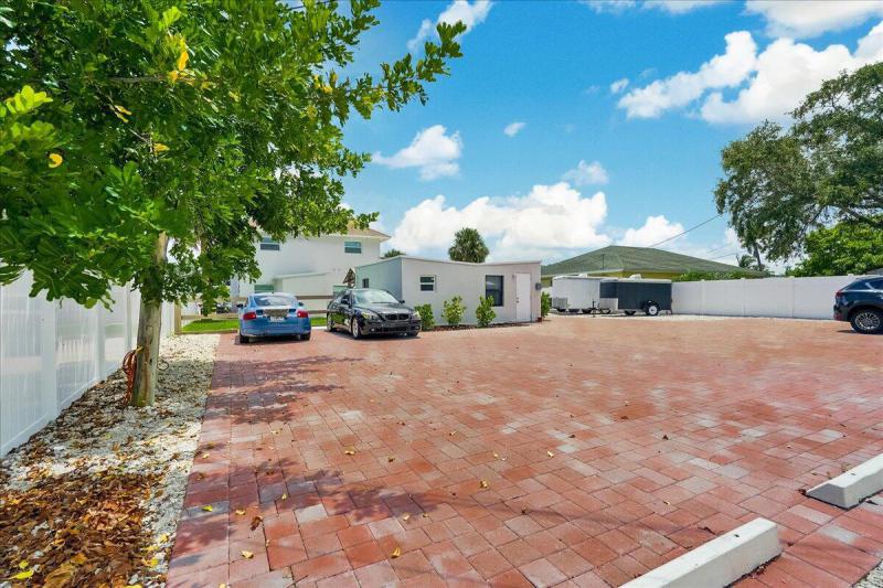 Duplex, Triplex and Fourplex Images