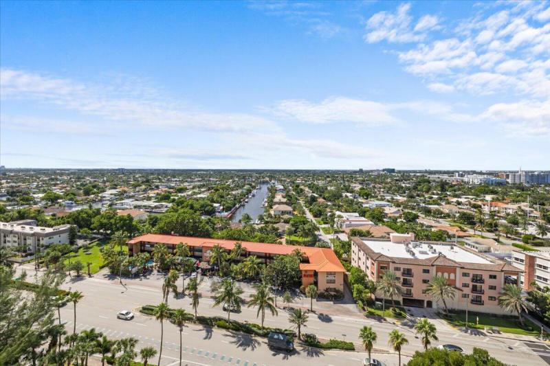 Condo & Townhome Photos