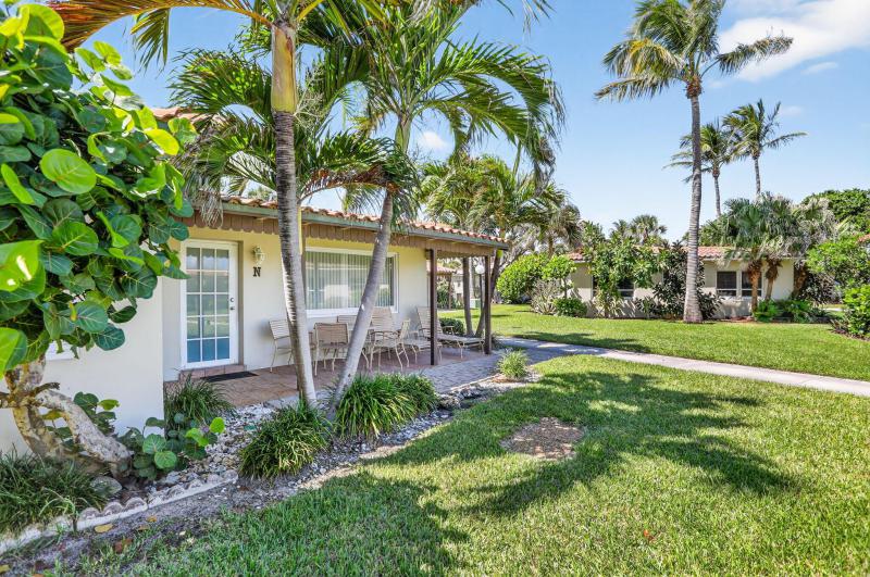  Condo & Townhome Photos