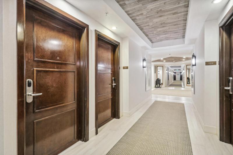  Condo & Townhome Photos
