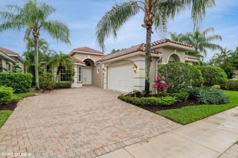 First Photo for Home For Sale at 10903  Northgreen Lake Worth, FL. 33449