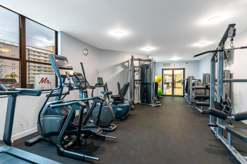  Condo & Townhome Photos