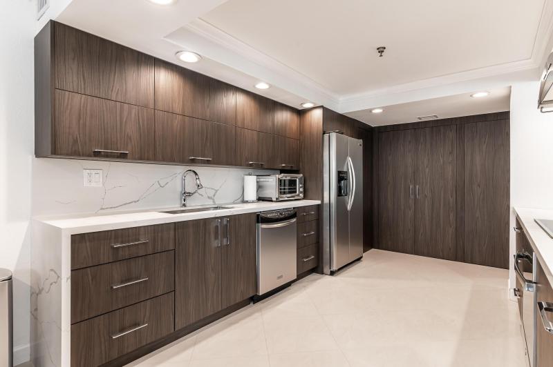  Condo & Townhome Photos