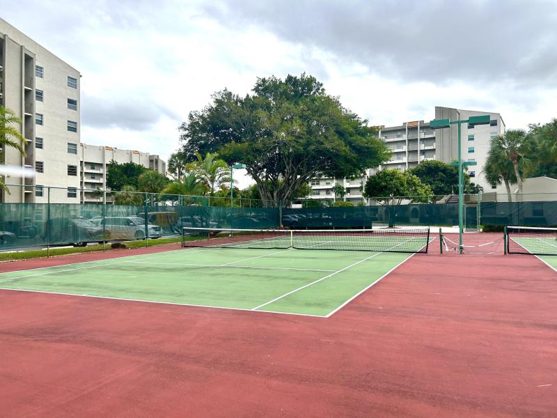  Condo & Townhome Photos