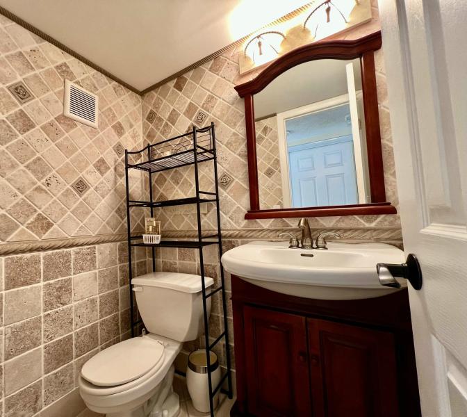  Condo & Townhome Photos