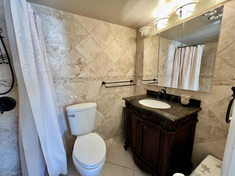  Condo & Townhome Photos