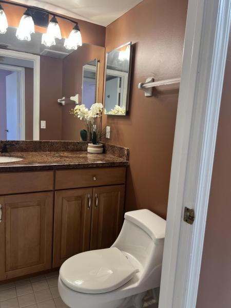  Condo & Townhome Photos