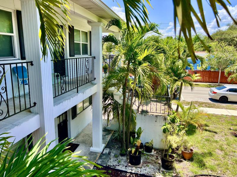  Condo & Townhome Photos