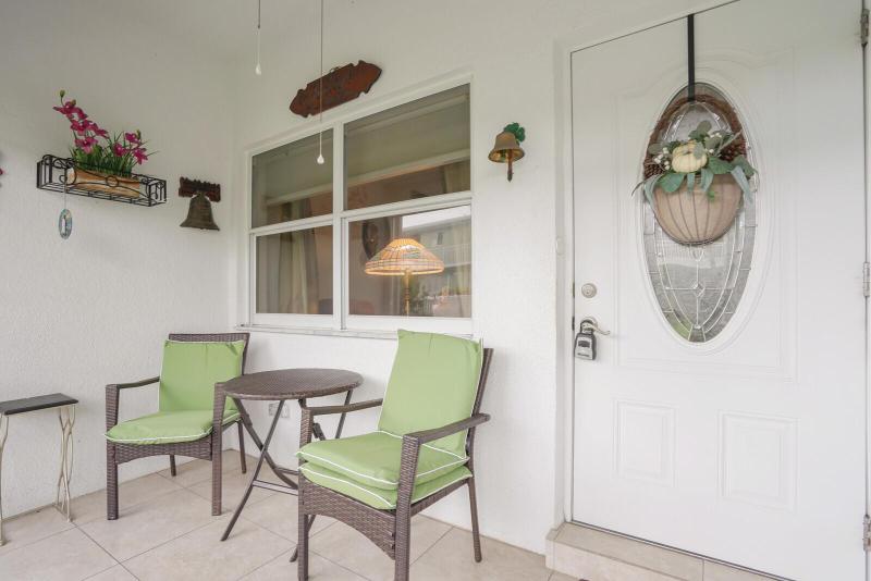  Condo & Townhome Photos