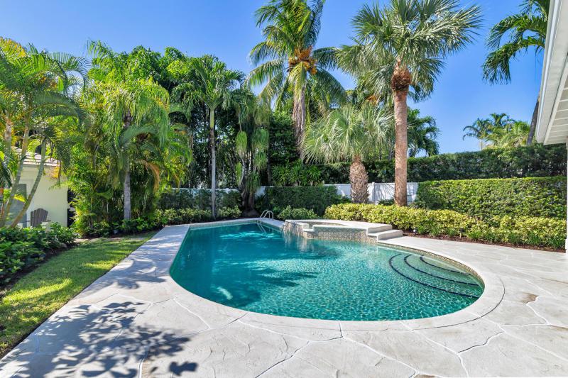  Single Family Homes Photo 25:  West Palm Beach,  FL 33405