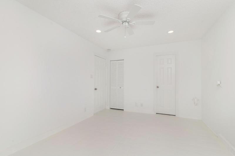  Single Family Homes Photo 40:  West Palm Beach,  FL 33405