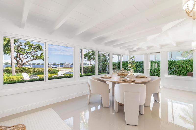 Single Family Homes Photo 7:  West Palm Beach,  FL 33405